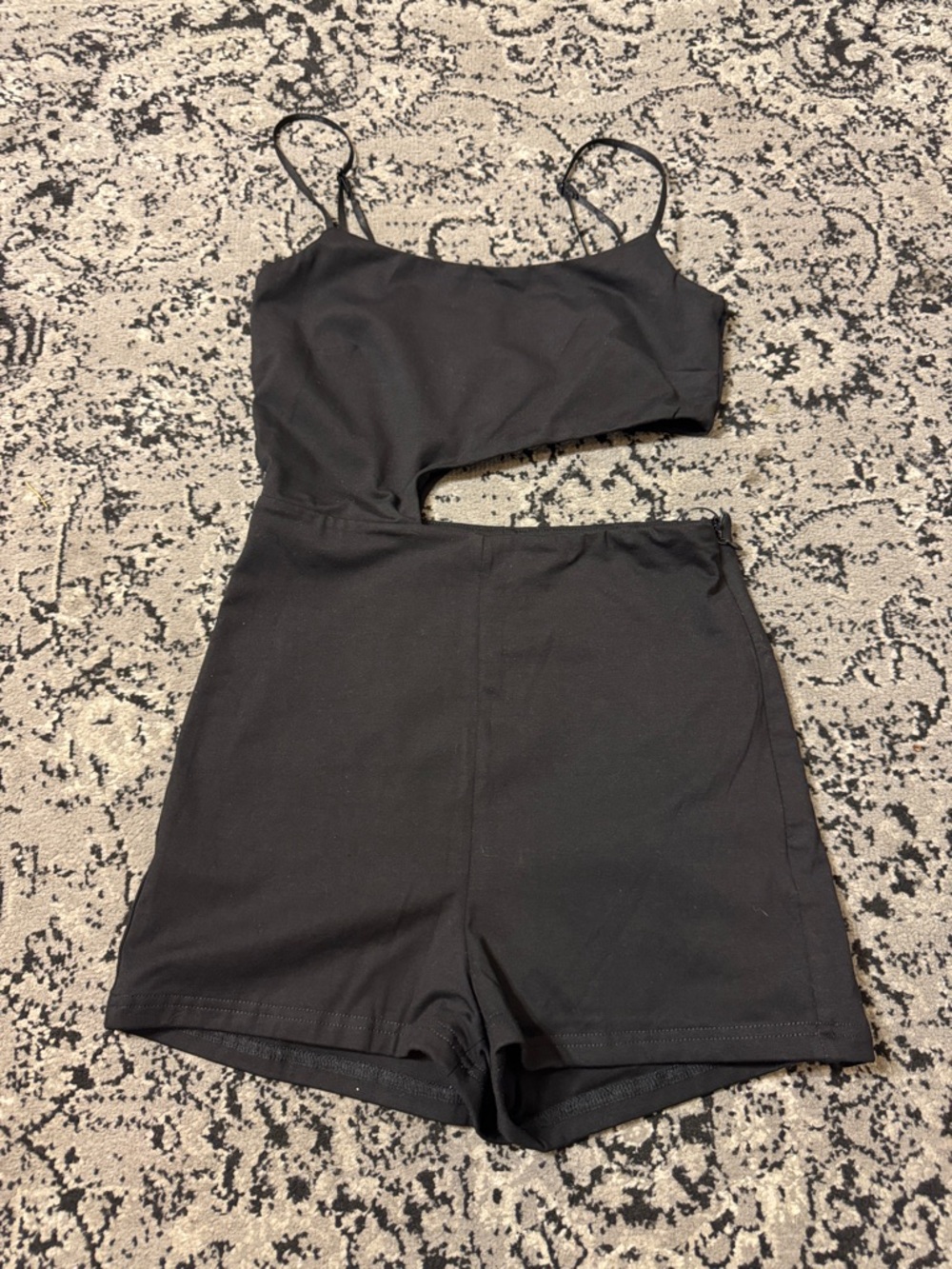 superdown Aisha Black One-Shoulder Cutout Romper